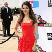 Victoria Justice - Celebs at Do Something Awards 2011 Photos | Picture 59591